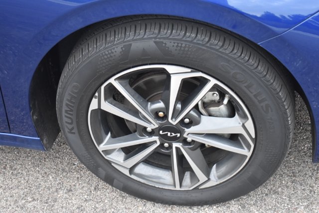 Certified 2024 Kia Forte LXS w/ LXS Technology Package FWD image 11