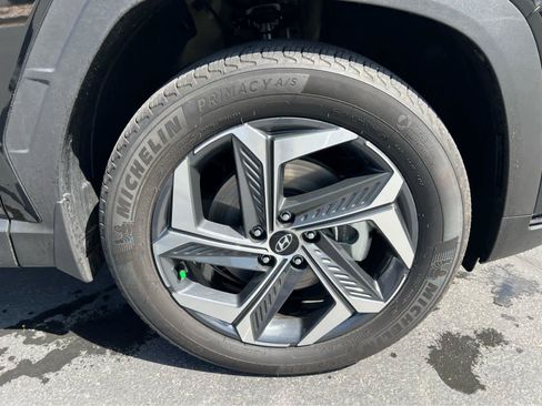 Certified 2024 Hyundai Tucson Limited AWD/4WD image 16