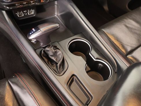 Used 2023 Dodge Durango GT image 9