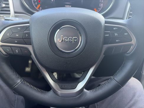 Used 2018 Jeep Grand Cherokee Altitude AWD/4WD image 26