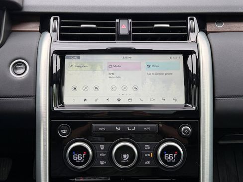 Used 2019 Land Rover Discovery HSE AWD/4WD image 14