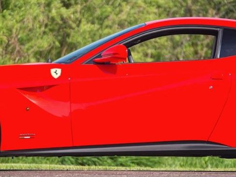 Used 2014 Ferrari F12 Berlinetta RWD image 2