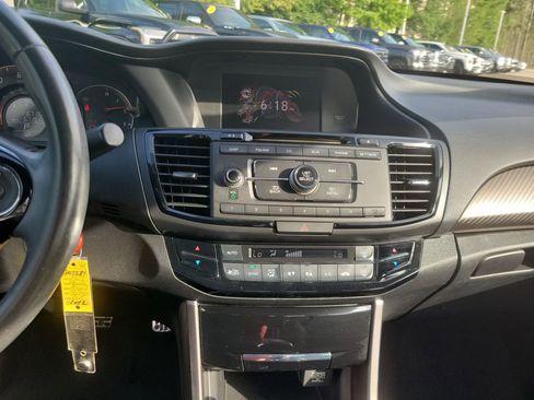 Used 2017 Honda Accord Sport Special Edition image 21