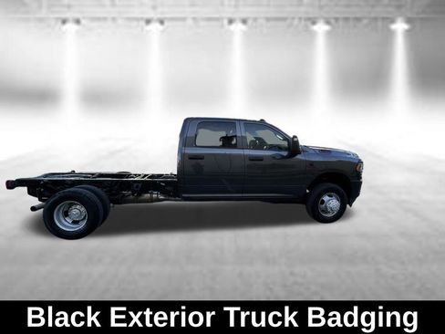 Used 2023 RAM 3500 Tradesman w/ Cold Weather Group RWD image 8