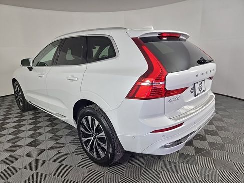 Certified 2023 Volvo XC60 B5 Plus w/ Climate Package image 14