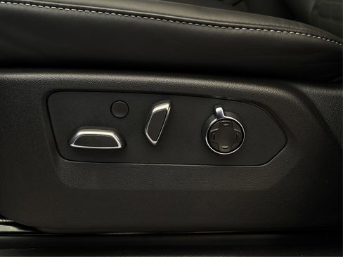 New 2026 Cadillac Escalade ESV Platinum Sport w/ LPO, ONYX Package image 33