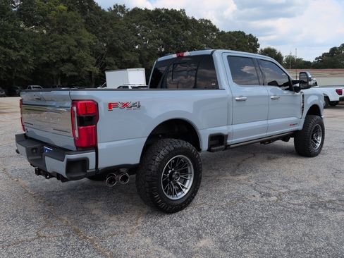 Used 2024 Ford F350 Platinum AWD/4WD image 3