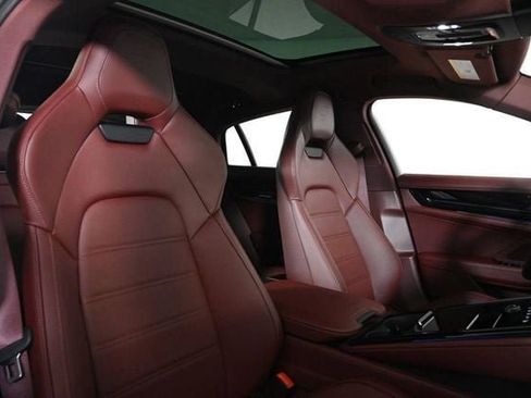 Certified 2024 Porsche Panamera 4 image 17