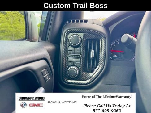 Used 2021 Chevrolet Silverado 1500 Custom Trail Boss w/ LPO, Dark Essentials Package AWD/4WD image 22
