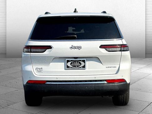 Used 2024 Jeep Grand Cherokee L Limited w/ Luxury Tech Group II image 3