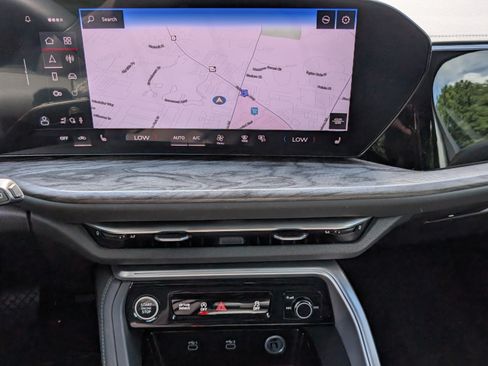 Certified 2025 Audi Q5 Premium w/ Convenience Package AWD/4WD image 17