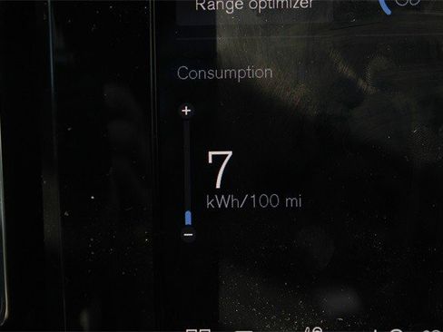 Used 2021 Volvo XC40 P8 Recharge w/ Advanced Package image 36