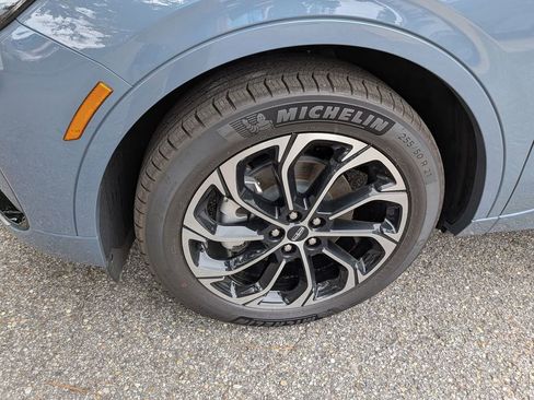 New 2025 Lincoln Nautilus Reserve image 14