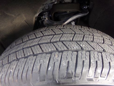 Used 2020 Chevrolet Silverado 1500 RST image 34