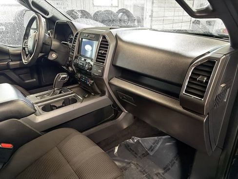 Used 2016 Ford F150 XLT w/ Equipment Group 302A Luxury image 12