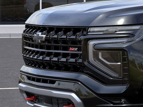 New 2026 Chevrolet Suburban Z71 image 13