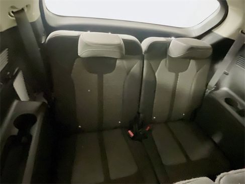 Used 2025 Kia Sorento LX image 26