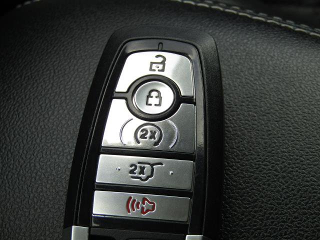 Used 2024 Ford Escape Platinum w/ Premium Technology Package AWD/4WD image 29