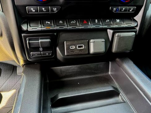 Used 2019 Chevrolet Silverado 1500 LTZ w/ LTZ Plus Package image 29