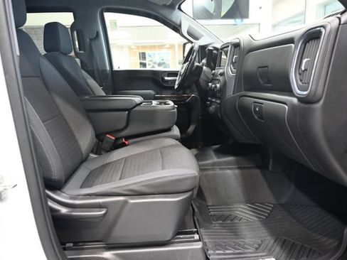 Used 2022 Chevrolet Silverado 2500 LT w/ Convenience Package AWD/4WD image 11