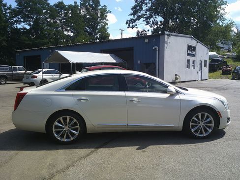 Used 2014 Cadillac XTS FWD image 6