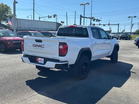 New 2026 GMC Canyon Elevation image 3