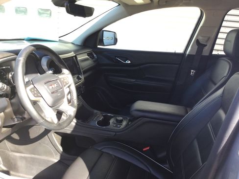 Used 2023 GMC Acadia Denali w/ Denali Ultimate Package image 10