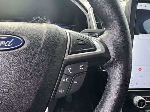 Certified 2022 Ford Edge SEL w/ Convenience Package image 23