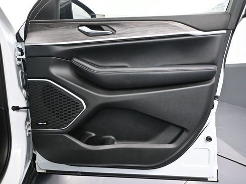 Used 2022 Jeep Grand Cherokee Limited 4xe image 46