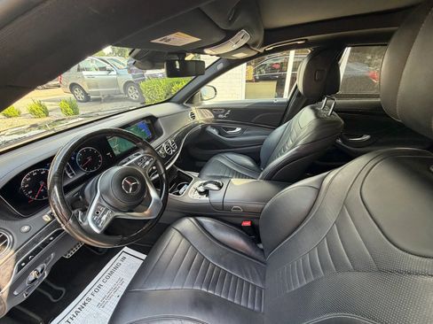 Used 2018 Mercedes-Benz S 560 Sedan image 21