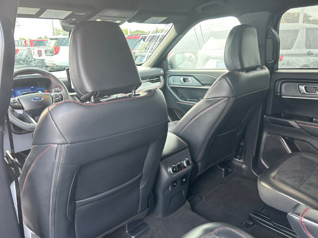 Used 2026 Ford Explorer ST AWD/4WD image 28