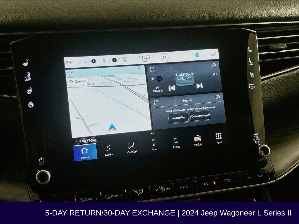 Used 2024 Jeep Wagoneer L Series II w/ Flexible Seating Group AWD/4WD image 9