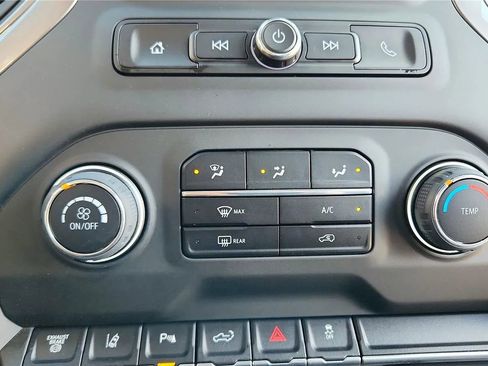 Used 2024 Chevrolet Silverado 2500 Custom w/ Custom Value Package image 23