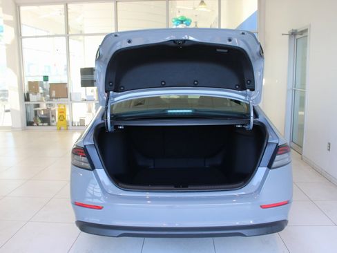 New 2025 Honda Accord SE image 12