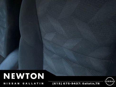 Used 2016 Nissan Rogue SV FWD image 10