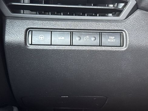 Used 2021 Nissan Altima 2.5 SV w/ SV Premium Package FWD image 35