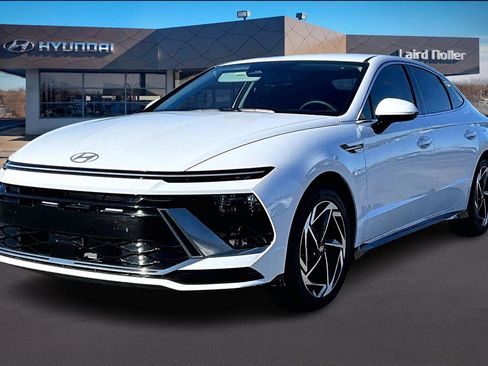 New 2026 Hyundai Sonata SEL image 1