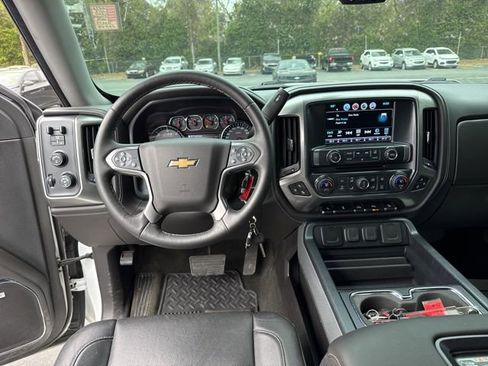 Used 2018 Chevrolet Silverado 1500 LTZ Z71 w/ LTZ Plus Package image 12