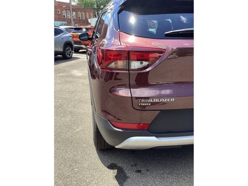 Used 2023 Chevrolet TrailBlazer LT w/ Convenience Package AWD/4WD image 30