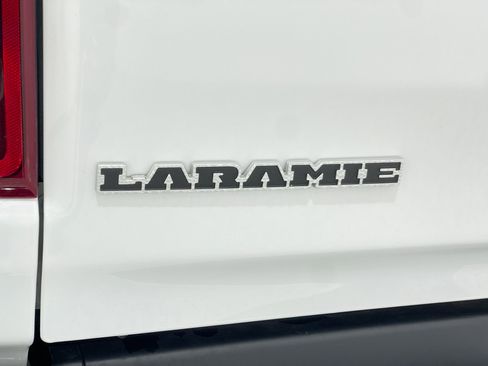 Used 2020 RAM 1500 Laramie AWD/4WD image 39