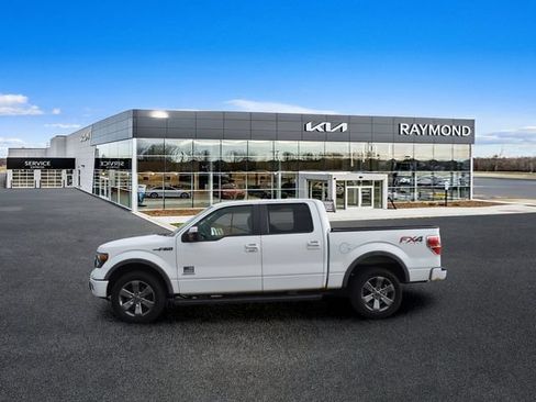 Used 2014 Ford F150 FX4 w/ Equipment Group 402A Luxury AWD/4WD image 6