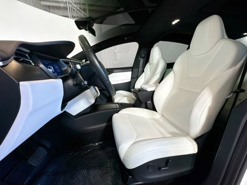 Used 2018 Tesla Model X 100D image 5