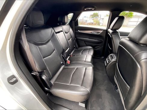 Used 2020 Cadillac XT5 Luxury FWD image 40