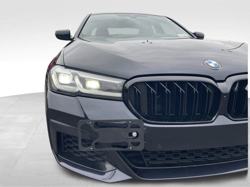 Used 2021 BMW M550i xDrive w/ Dynamic Handling Package AWD/4WD image 23