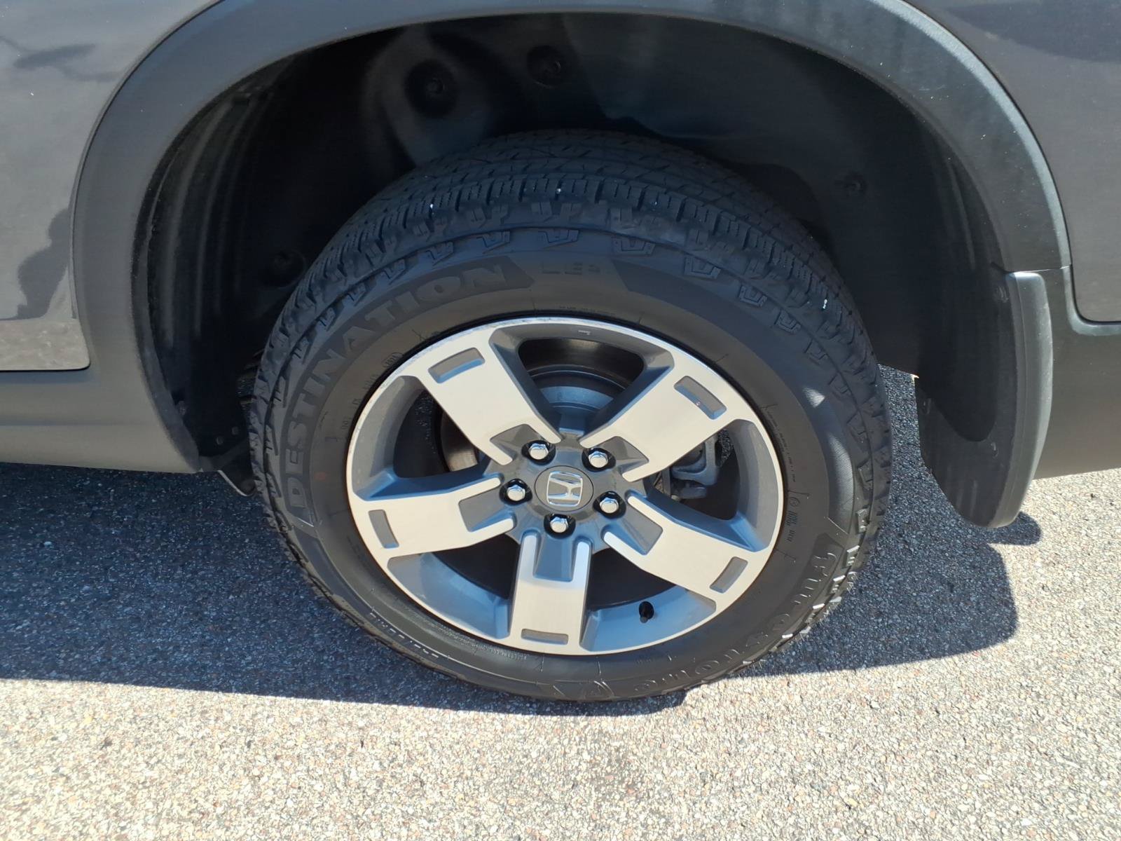 Certified 2025 Honda Ridgeline RTL image 12