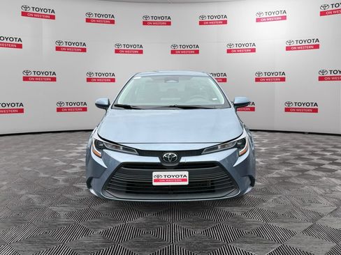 Used 2024 Toyota Corolla LE FWD image 2