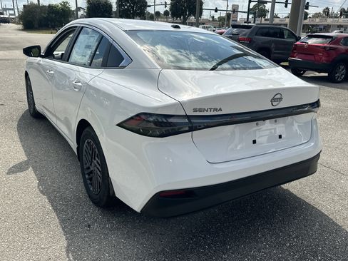 New 2026 Nissan Sentra SV image 9