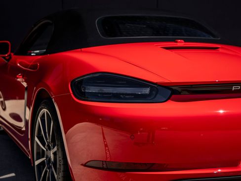 Certified 2023 Porsche 718 Boxster RWD image 14