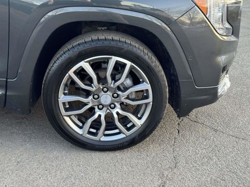 Used 2022 GMC Terrain Denali w/ Denali Premium Package image 8