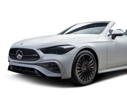 Used 2025 Mercedes-Benz CLE 450 4MATIC Cabriolet w/ Night Package image 16